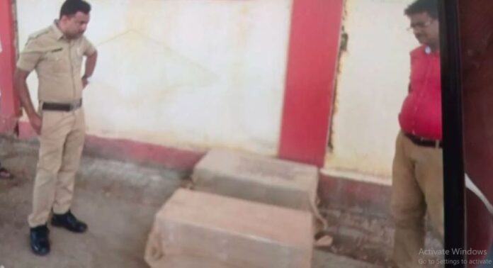ಅನಾಮಧೇಯ ಬಾಕ್ಸ್&zwnj;ಗಳು