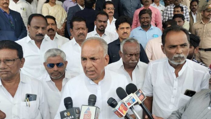 ಸಣ್ಣ ನೀರಾವರಿ ಸಚಿವ ಎನ್&zwnj; ಎಸ್&zwnj; ಬೋಸರಾಜು