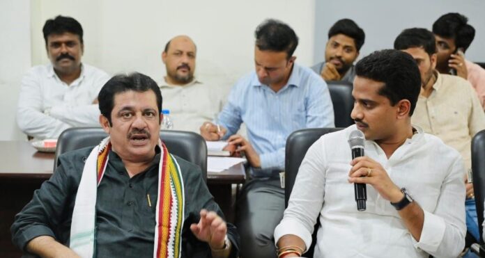 ಕಾಂಗ್ರೆಸ್&zwnj; ಸರ್ಕಾರದ ಸಾಧನಾ ಸಮಾವೇಶ