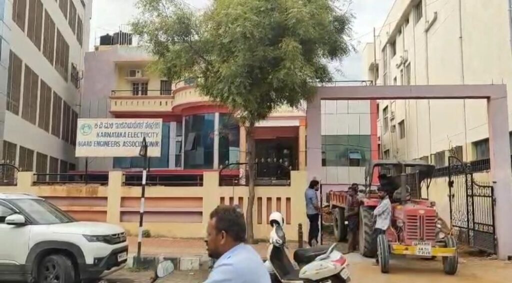 ತುಮಕೂರು ನಗರದಲ್ಲಿ ಮಲಹೊರುವ ಪದ್ದತಿ 2