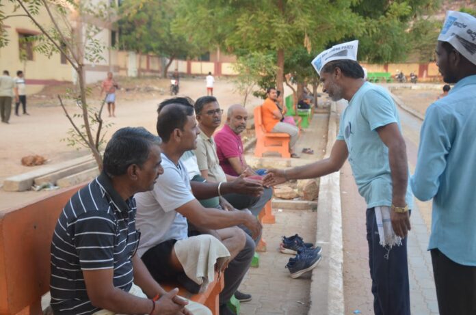 Polling by Aam Aadmi candidate