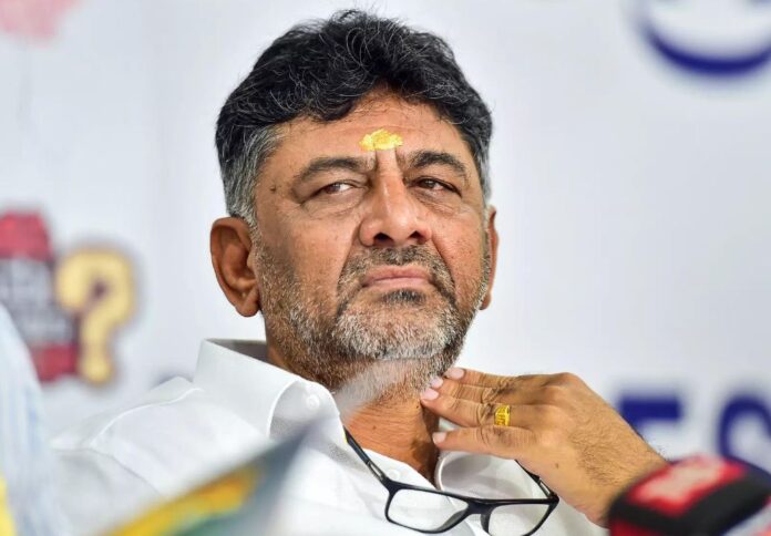 ಡಿ ಕೆ ಶಿವಕುಮಾರ್