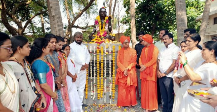 ಅಕ್ಕಮಹಾದೇವಿ ಜಯಂತಿಯಲ್ಲಿ ಈಶ್ವರ್‌ ಖಂಡ್ರೆ ಭಾಗಿ