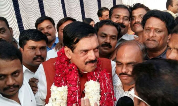 ಮನೋಹರ್