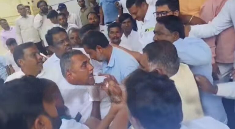 ಬೆಳಗಾವಿ : ಡಿಸಿಸಿ ಬ್ಯಾಂಕ್ ಚುನಾವಣೆ : ಬೆಂಬಲಿಗರ ನಡುವೆ ಮಾರಾ ಮಾರಿ