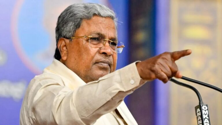 ಸಿದ್ದರಾಮಯ್ಯ: 'ಹಠವಾದಿ'ಯಿಂದ 'ರಾಜಿ' ರಾಜಕಾರಣದತ್ತ?