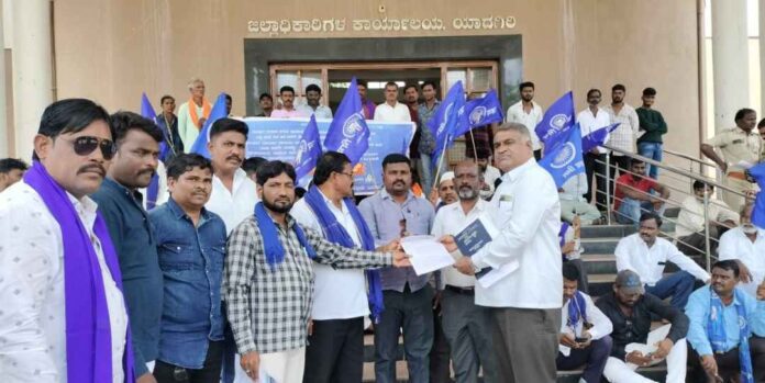 ಪ್ರಭಾರಿ ಮುಖ್ಯ ಶಿಕ್ಷಕ ಶಿವಶರಣ ಕುದರಿ