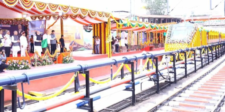 ಬೆಳಗಾವಿ -ಬೆಂಗಳೂರು ವಂದೇ ಭಾರತ್ ಎಕ್ಸ್&zwnj;ಪ್ರೆಸ್ ಚಾಲನೆ ನೀಡಿದ ಪ್ರಧಾನಿ ನರೇಂದ್ರ ಮೋದಿ&mdash; ಟಿಕೆಟ್ ದರ ದುಬಾರಿ