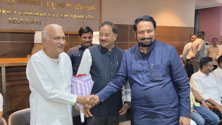 ಬೆಳಗಾವಿ ಡಿಸಿಸಿ ಬ್ಯಾಂಕ್ ಚುನಾವಣೆಯಲ್ಲಿ ಲಕ್ಷ್ಮಣ  ಸವದಿಯ ಚೋಪಡಿ ಲೆಕ್ಕ ಸರಿ