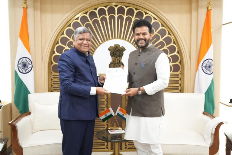 ಬೆಳಗಾವಿ ವಿಮಾನ ನಿಲ್ದಾಣದಿಂದ ಪ್ರಮುಖ ನಗರಗಳಿಗೆ ವಿಮಾನ ಸೇವೆ ಆರಂಭಕ್ಕೆ ಮನವಿ