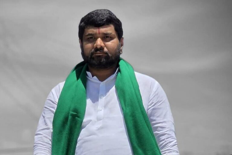 ಬೆಳಗಾವಿ | ನಾಳೆ ಬೇಡಿಕೆ ಈಡೇರದಿದ್ದರೆ ಅ.31ರಂದು 50 ಲಕ್ಷ ರೈತರೊಂದಿಗೆ ಹತ್ತರಗಿ ಟೋಲ್ ನಾಕಾ ಬಂದ್&zwnj;: ಶಶಿಕಾಂತ ಗುರೂಜಿ ಎಚ್ಚರಿಕೆ