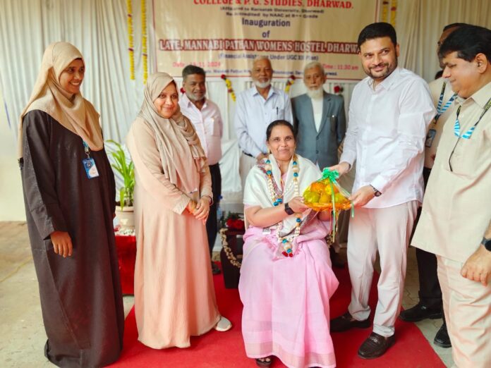 ಧಾರವಾಡ | ಇಂದಿನ ದಿನಗಳಲ್ಲಿ ಮಹಿಳಾ ಹಾಸ್ಟೆಲ್ ಅತ್ಯಂತ ಪ್ರಯೋಜನಕಾರಿ: ಡಾ. ಶಮೀಮಬಾನು