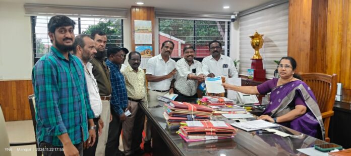 ಉಡುಪಿ | ವಿಕ್ರಂ ಗೌಡ ಎನ್'ಕೌಂಟರ್ ; ಸೂಕ್ತ ತನಿಖೆಗೆ ಆಗ್ರಹಿಸಿ ದಸಂಸ ವತಿಯಿಂದ ಜಿಲ್ಲಾಧಿಕಾರಿಗೆ ಮನವಿ
