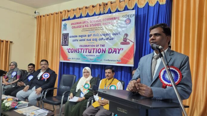 ಧಾರವಾಡ | ಸಂವಿಧಾನವು ನಮ್ಮ ರಕ್ಷಾ ಕವಚವಾಗಿದೆ: ನ್ಯಾ.‌ ಪರಶುರಾಮ‌ ದೊಡಮನಿ
