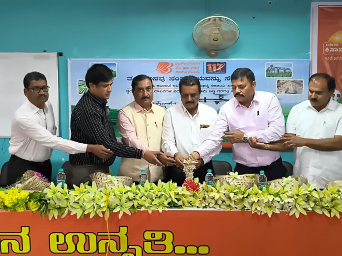 ಬಾಗಲಕೋಟೆ | ದೇಶದ ಬೆನ್ನುಲುಬು ರೈತನ ಪರಿಸ್ಥಿತಿ ಸಂಕಷ್ಟದಲ್ಲಿದೆ: ಡಾ. ರವೀಂದ್ರ ಬೆಳ್ಳಿ