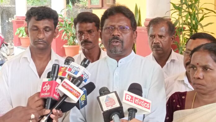ಮಂಗಳೂರು | ಕಾಂತರಾಜ್ ಆಯೋಗದಿಂದ ಪರಿಶಿಷ್ಟ ಸಮುದಾಯಗಳ ವಿರುದ್ಧ ಸಂವಿಧಾನ ವಿರೋಧಿ ಷಡ್ಯಂತ್ರ