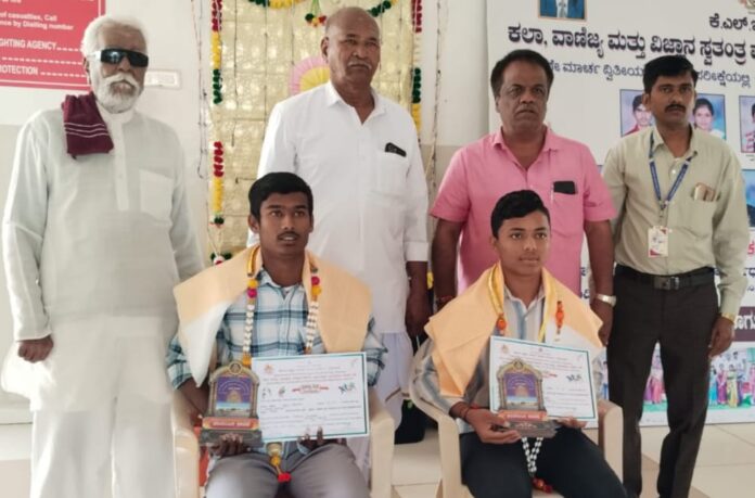 ಧಾರವಾಡ | ರಾಜ್ಯ ಮಟ್ಟಕ್ಕೆ ಸಂಶಿ ಕೆಎಲ್‌ಇ ಕಾಲೇಜು ವಿದ್ಯಾರ್ಥಿಗಳ ಯೋಗಾಸನ ಆಯ್ಕೆ