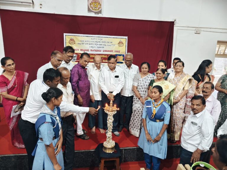 ಹಾವೇರಿ | ರಂಗಭೂಮಿ ಪ್ರಜಾಪ್ರಭುತ್ವದ ಎಲ್ಲ ಮೌಲ್ಯಗಳನ್ನು ಎತ್ತಿ ಹಿಡಿಯುತ್ತದೆ: ಎಸ್.ಟಿ. ಬಾಗಲಕೋಟಿ