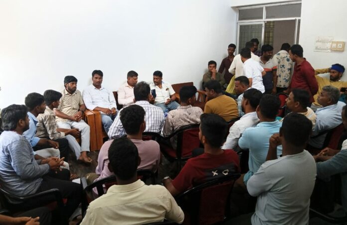 ಹಾವೇರಿ | ನಕಲಿ ಕಾರ್ಮಿಕ ಕಾರ್ಡ್ ವಿತರಣೆ: ಡಾಟಾ ಅಪರೇಟರ್ ಸಿಬ್ಬಂದಿ ವಜಾಗೊಳಿಸಲು ಆಗ್ರಹ