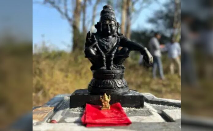 ಧಾರವಾಡ | ಕೃಷಿ ವಿಶ್ವವಿದ್ಯಾಲಯದ ಹೊಲದಲ್ಲಿ ಅಯ್ಯಪ್ಪ ಮೂರ್ತಿ ದಿಢೀರ್ ಪ್ರತ್ಯಕ್ಷ
