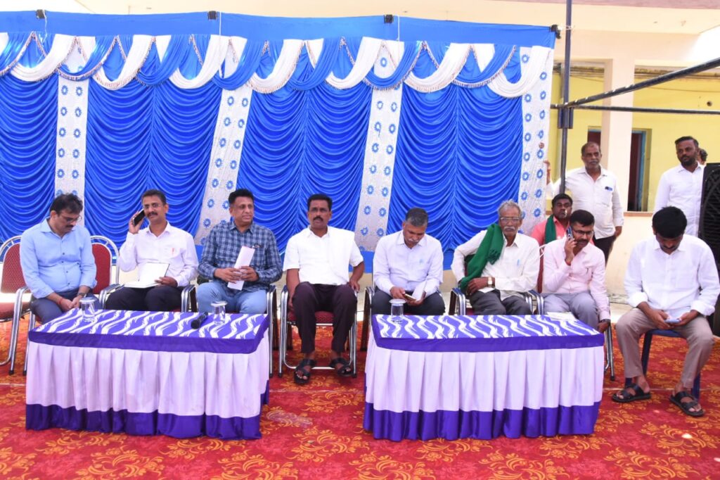 Minister Visit Photo 9