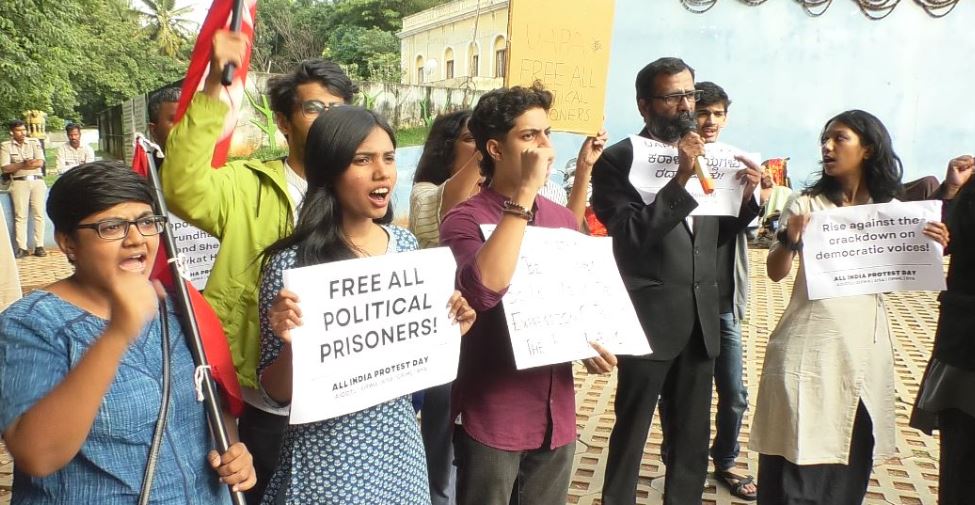PROTEST 11