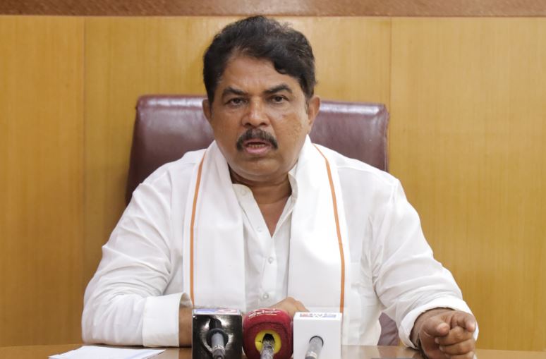 ಸರ್ಕಾರದಿಂದ ಪ್ರಮುಖ ನಾಯಕರ ಫೋನ್‌ ಕದ್ದಾಲಿಕೆ: ಪ್ರತಿಪಕ್ಷ ನಾಯಕ ಆರ್‌ ಅಶೋಕ್ ...