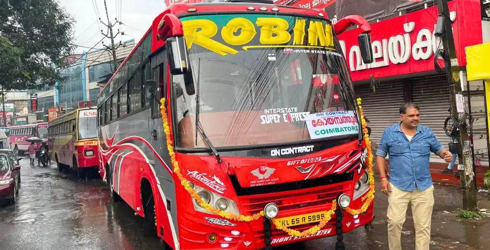 ROBIN BUS KERALA 1