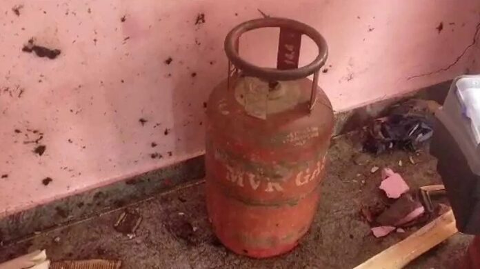ಸಿಲಿಂಡರ್ ಸ್ಪೋಟ