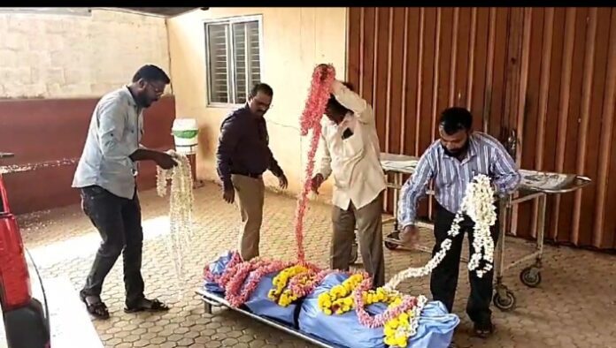 ಉಡುಪಿ | 23 ದಿನಗಳಿಂದ ರಕ್ಷಿಸಿಡಲಾಗಿದ್ದ ಅನಾಥ ಶವದ ಅಂತ್ಯಸಂಸ್ಕಾರ