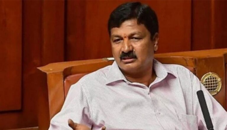 ಬೆಳಗಾವಿ | ಅಥಣಿ ರಾಜಕೀಯ ಕುರಿತು ಮೌನ ವಹಿಸುವ ನಿರ್ಧಾರ: ರಮೇಶ್&zwnj; ಜಾರಕಿಹೊಳಿ