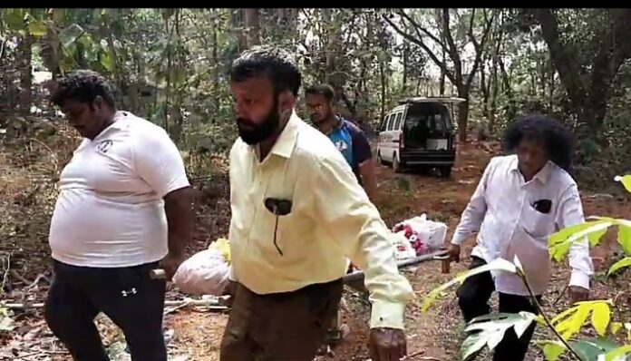 ಉಡುಪಿ | ನಾಗರಿಕ ಸಮಿತಿಯ ನೇತ್ರತ್ವದಲ್ಲಿ ಅಪರಿಚಿತ ಶವದ ದಫನ