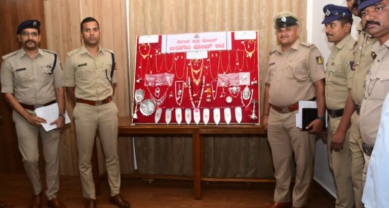 ಬೆಳಗಾವಿ | ಅಂತರಾಜ್ಯ ಕಳ್ಳರ ಬಂಧನ: ಲಕ್ಷ ರೂಪಾಯಿ ಮೌಲ್ಯದ ಆಭರಣ ವಶ