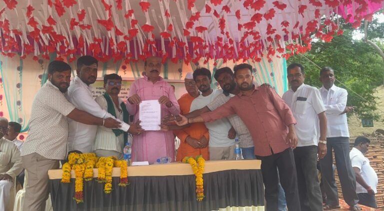 ಬೆಳಗಾವಿ | ಕಟಕೋಳದಲ್ಲಿ ಸಮುದಾಯ ಆರೋಗ್ಯ ಕೇಂದ್ರ, ಸಬ್ ರಿಜಿಸ್ಟ್ರಾರ್ ಕಚೇರಿ ಸ್ಥಾಪಿಸುವಂತೆ ಶಾಸಕರಿಗೆ ಮನವಿ