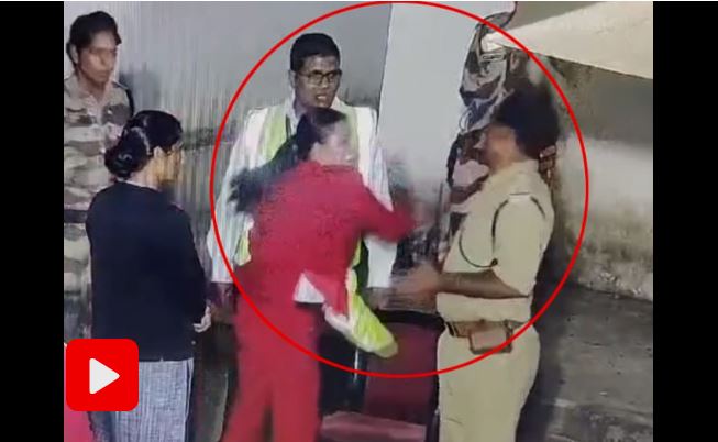 ಸ್ಪೈಸ್‌ಜೆಟ್ ಮಹಿಳಾ ಸಿಬ್ಬಂದಿ