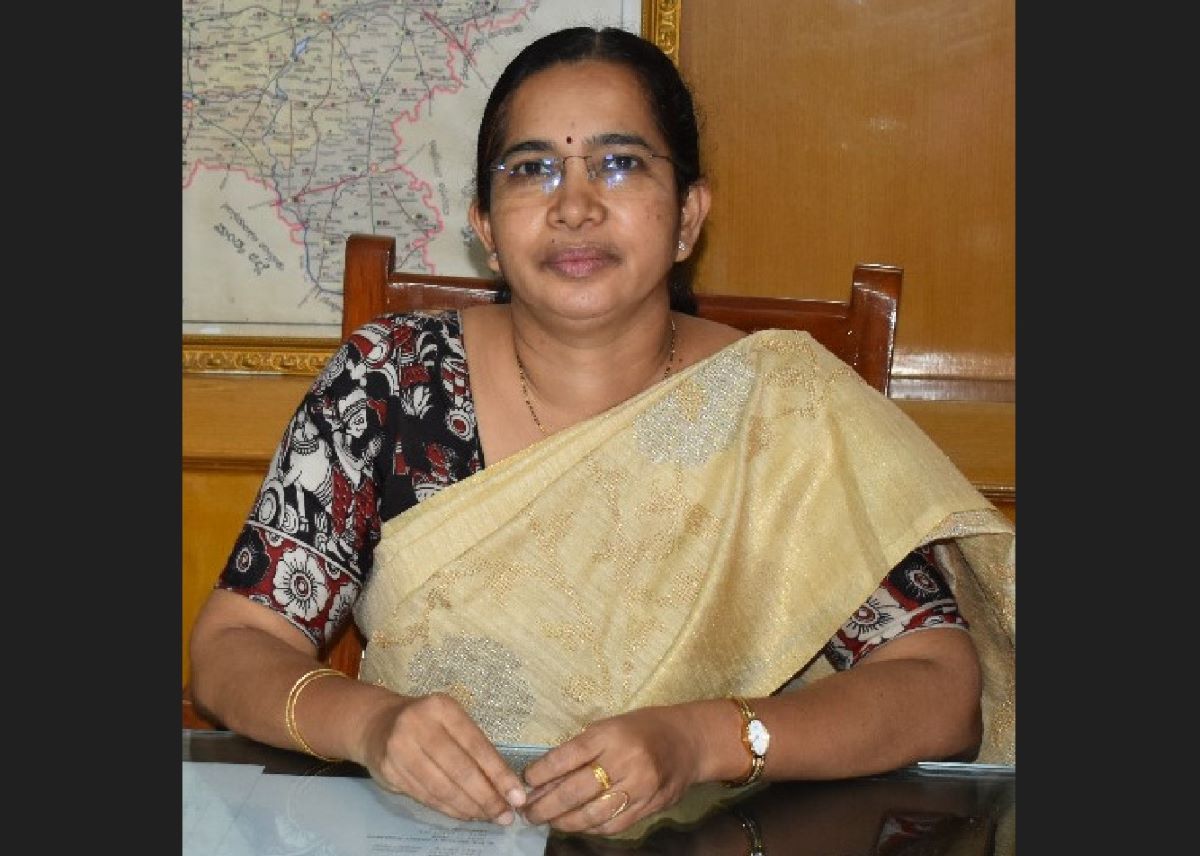 Tumkuru ZP CEO Vidyakumari