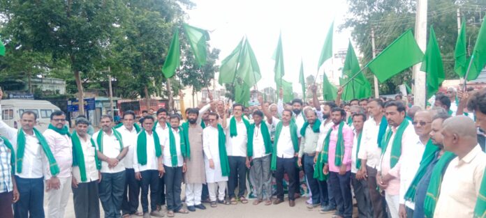 ರೈತರ ಆತ್ಮಹತ್ಯೆ ತಡೆಯಿರಿ