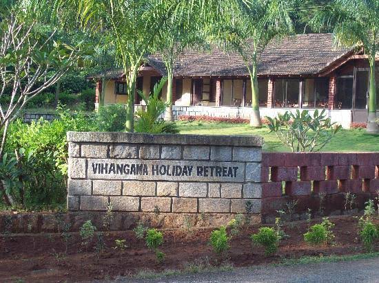 ಅಕ್ರಮ ರೆಸಾರ್ಟ್‌