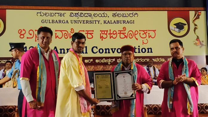 ಕಾರ್ಮಿಕ ಮಗನಿಗೆ ಎರಡು ಚಿನ್ನದ ಪದಕ