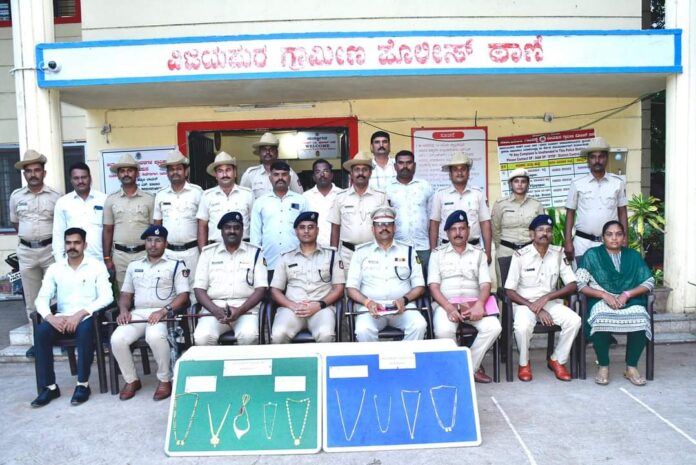 ವಿಜಯಪುರ | ಮೂಲದ ಕಳ್ಳರ ಬಂಧನ: 208 ಗ್ರಾಂ ಚಿನ್ನಾಭರಣ ಪೋಲಿಸ್‌ ವಶಕ್ಕೆ