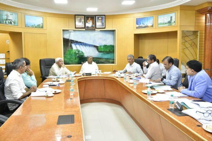 ವಕ್ಫ್‌ ವಿವಾದ, ವಕ್ಫ್‌ ಆಸ್ತಿ, ರೈತರಿಗೆ ನೋಟಿಸ್, ಸಿಎಂ ಸಿದ್ದರಾಮಯ್ಯ, Waqf Dispute, Waqf Property, Notice to Farmers, CM Siddaramaiah,