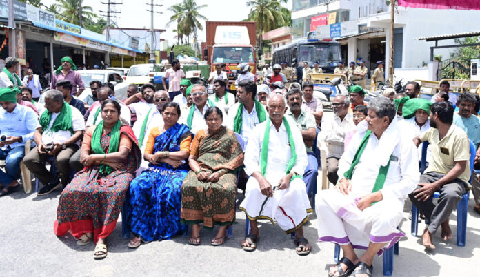 ಬಿಡದಿ ಟೌನ್&zwnj;ಶಿಪ್, ರೈತ ಹೋರಾಟ, ಡಿಕೆಶಿವಕುಮಾರ್, Bidadi Township, farmer's struggle, DK Shivakumar, ರೈತರ ಆಗ್ರಹ, farmers' demands,