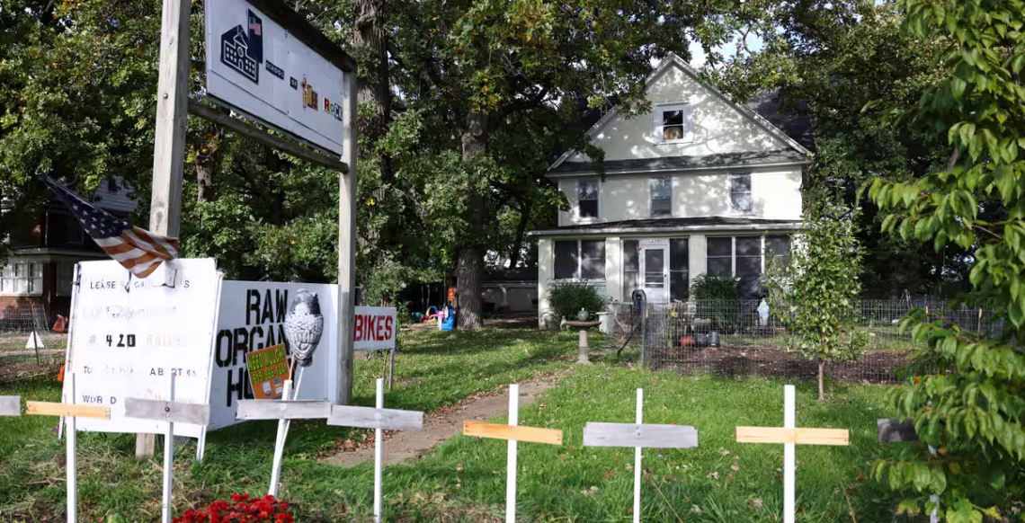 boy house