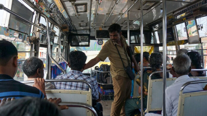 ಸಾರಿಗೆ ಬಸ್‌, ಪರವಾನಗಿ, ಕಂಡಕ್ಟರ್‌, ಪಿಐಎಲ್, ಹೈಕೋರ್ಟ್‌, Transport bus, license, conductor, PIL, High Court,