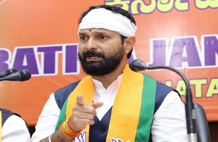 ct ravi13