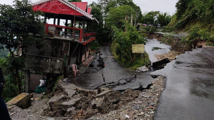 ಡಾರ್ಜಿಲಿಂಗ್‌, ಮಳೆ, ಭೂಕುಸಿತ, ಪಶ್ಚಿಮ ಬಂಗಾಳ, Darjeeling, rain, landslide, West Bengal,