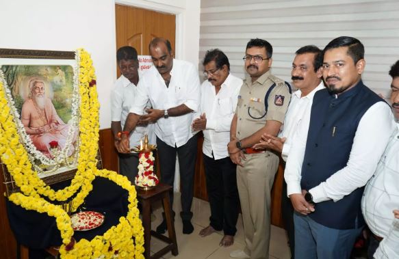 ಉಡುಪಿ | ಸಂವಿಧಾನದ ಚೌಕಟ್ಟಿನಲ್ಲಿ ಬದುಕಿ ಸಮಾಜಕ್ಕೆ ತಮ್ಮಿಂದಾಗ ಕೊಡುಗೆ ನೀಡಬೇಡಿ : ಎಸ್‌ ಪಿ ಹರಿರಾಂ ಶಂಕರ್