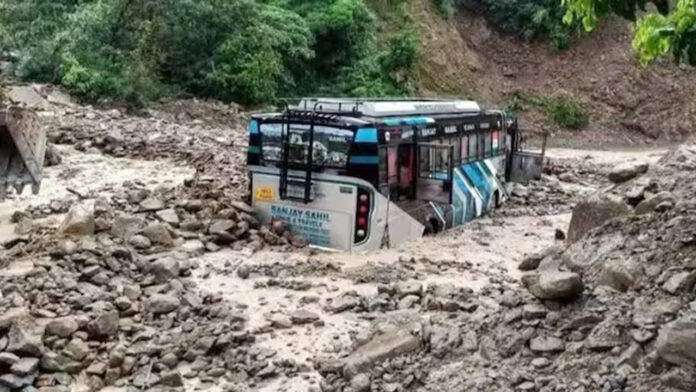 ಹಿಮಾಚಲ ಪ್ರದೇಶ, ಹೆದ್ದಾರಿ, ಪ್ರವಾಹ, ಸಾವು, ಮಳೆ, Himachal Pradesh, highway, flood, death, rain,