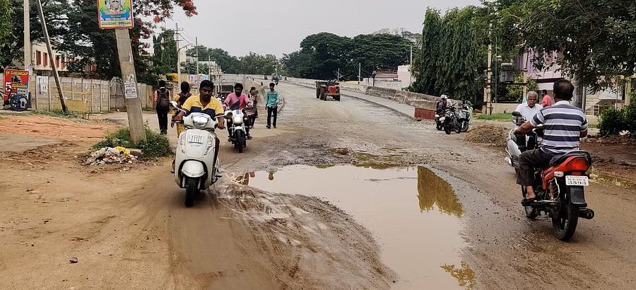 ಗೌರಿಬಿದನೂರು ರಸ್ತೆ
