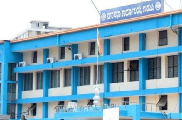 ಉಡುಪಿ | ರಸ್ತೆ ಕಾಂಕ್ರೀಟೀಕರಣ ಕಾಮಗಾರಿ, ವಾಹನ ಸಂಚಾರಕ್ಕೆ ಪರ್ಯಾಯ ವ್ಯವಸ್ಥೆ